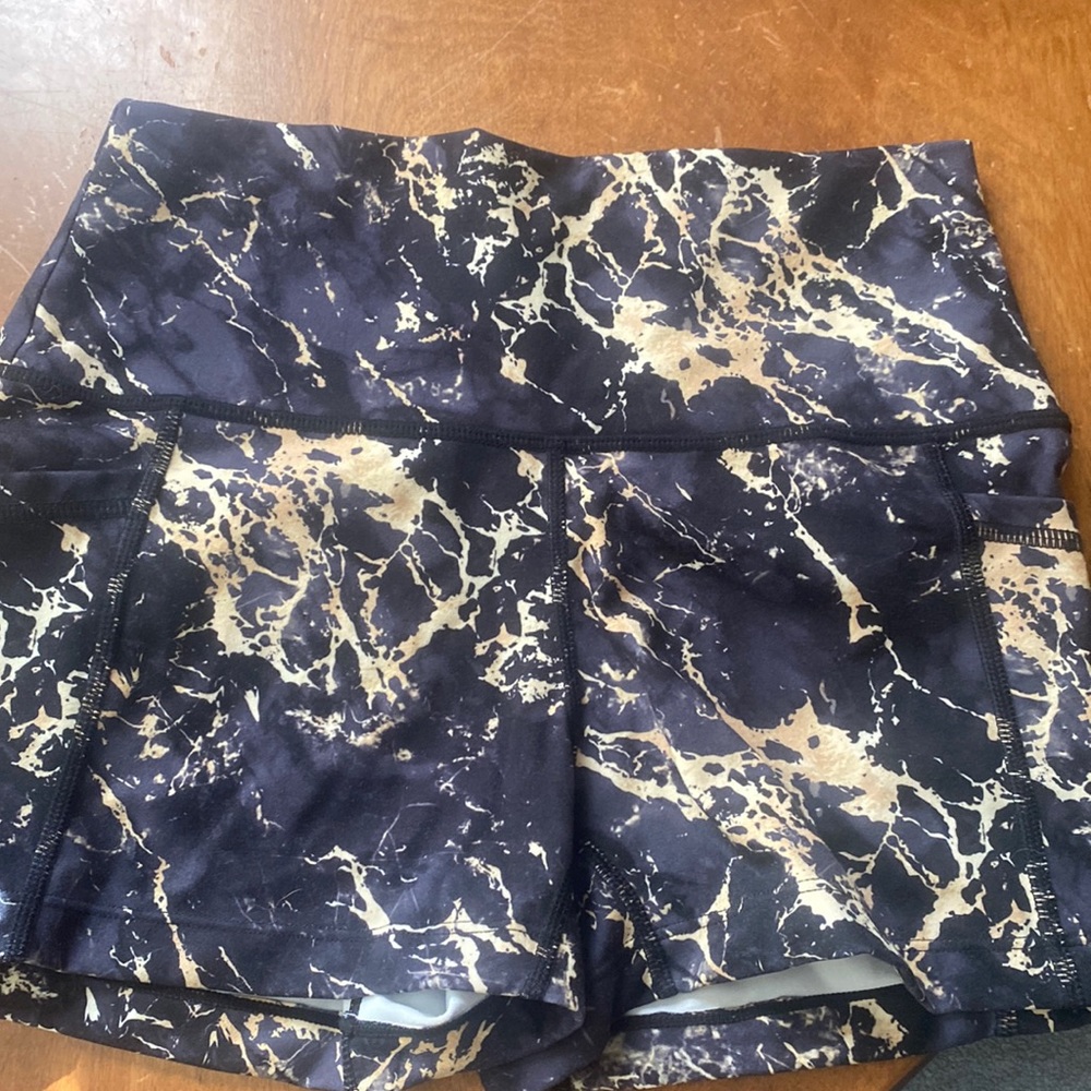 Constantly Varied Gear xs 2.5 inch Gold Marble shorts